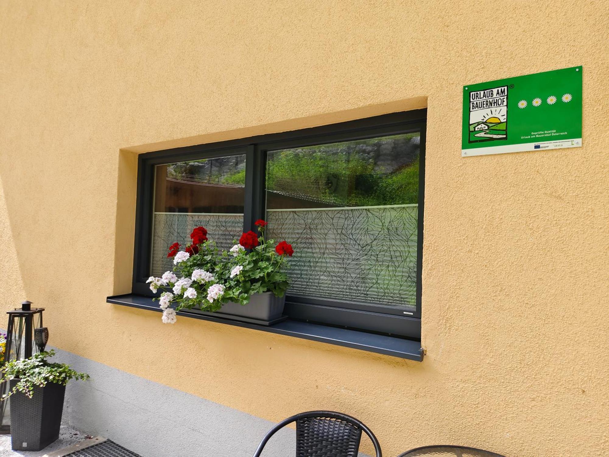 Alpenbauernhaus Konzett Schruns ภายนอก รูปภาพ